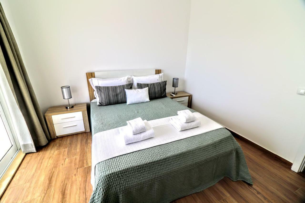 By The Sea - Sea View Torres Apartment Portimao Exterior photo